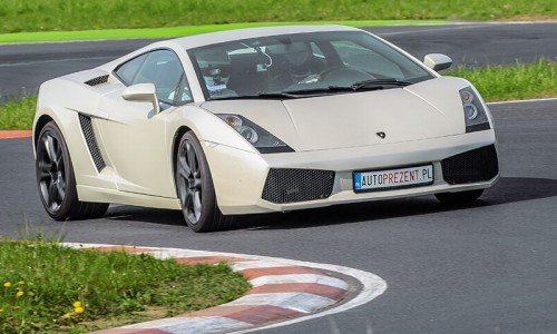 Białe Lamborghini Gallardo